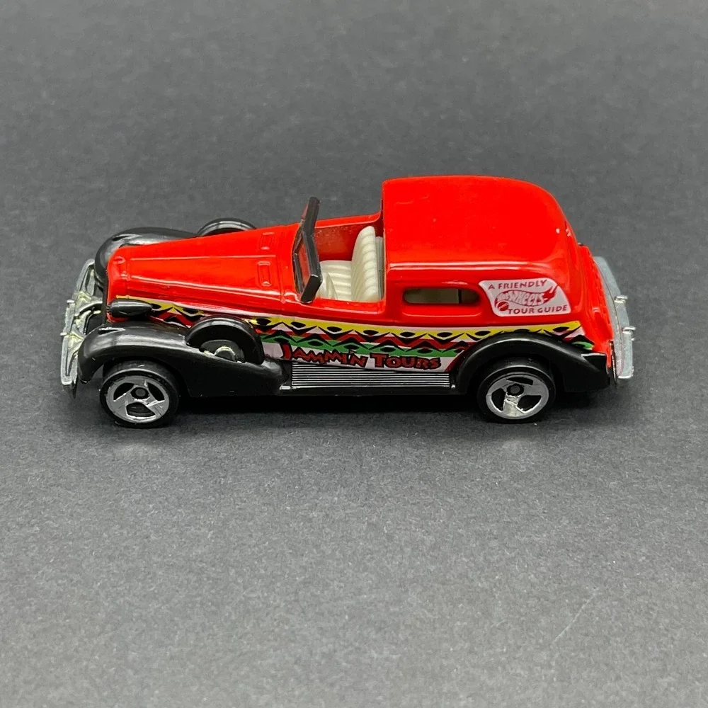 Hot Wheels 1935 '35 Classic Caddy Cadillac Car Red Diecast 1/64 Tropicool #695